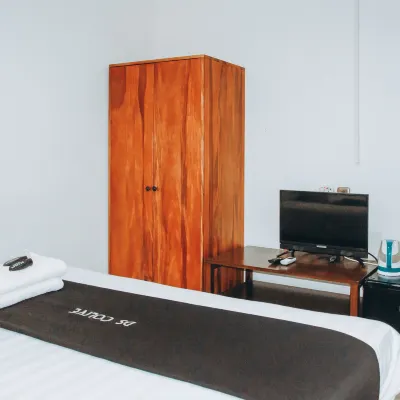 DS CoLive Layur Hotel dekat Kota Lama Semarang