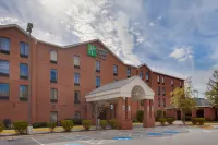 Holiday Inn Express & Suites I-95 Capitol Beltway-Largo Hotels in Lake Arbor