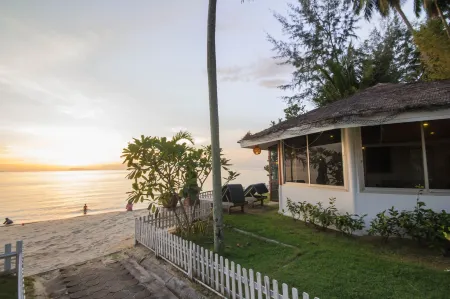 Rajapruek Samui Resort Отели рядом с достопримечательностью «Пляж Липа Ной»