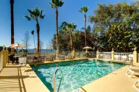 Comfort Suites Clearwater - Dunedin - Pools