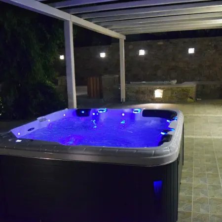 Giannoulaki Resort