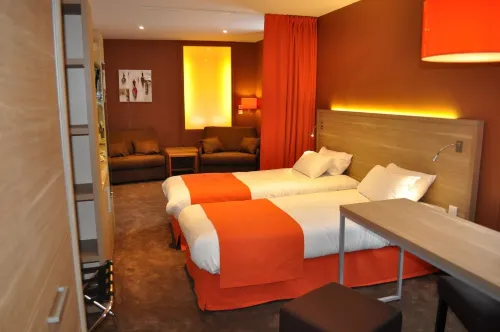 Logis Hôtel la Résidence Hôtels à : Jarnac