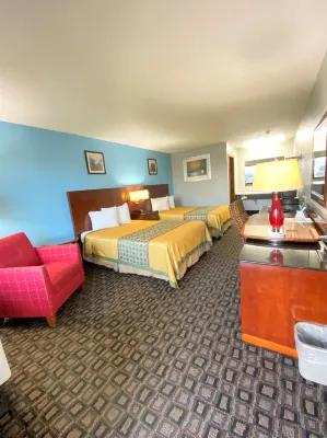 Lakes Inn Hotel a Tom Township