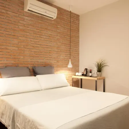 Hostal Fernando Отели рядом с достопримечательностью «Старый город»