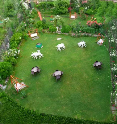Manali Heights - Pemandian Air Panas