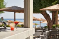 Atlantica Amalthia Beach Hotel - Adults Only - bar
