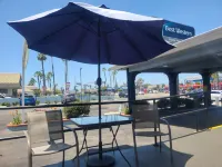 Best Western Orange Plaza - Bathtub