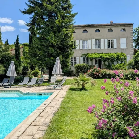 Villa Rhôna