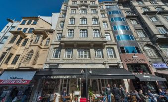Alpek Hotel
