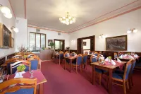 Hotel U Černého Orla Hotels in Počátky