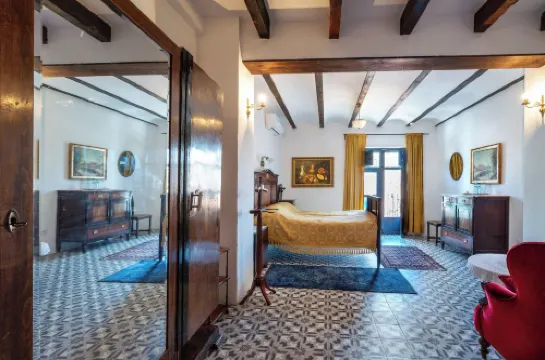 7 Pisos Casa Rural de Pueblo