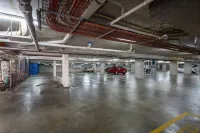 Kirra Beach Apartments - parking