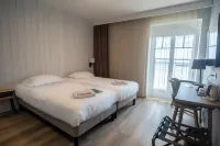 Hôtel de la Baie Hotels in Argol