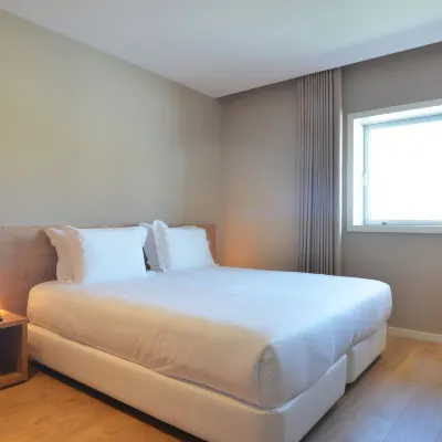 Spot Family Apartments Hotels near Santo Ildefonso