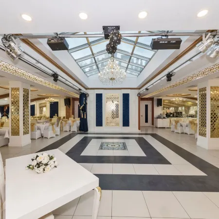 Marnas Hotels Отели рядом с достопримечательностью «Байрампаша»