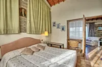 Poggiluglio by PosarelliVillas - Apartments