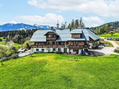 Wohnung 1 Hotels near Schildlehen 79, 8972 Ramsau am Dachstein, אוסטריה