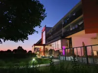 All in Red Thermenhotel Hotel a 