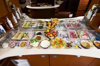 Kyriad Nevers Centre - breakfast