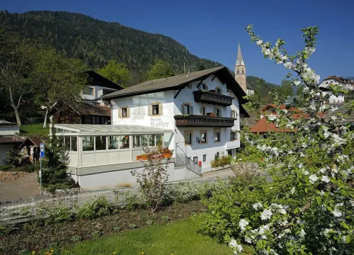 Pension Kofler Hotels in Lana