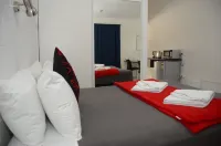 Capricorn Hotel Hotel di Blackwater