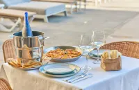Leonardo Hotel Fuengirola Costa del Sol - Aamiainen