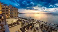 The Edgewater - Scenic