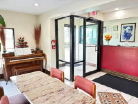 Budget Inn Hotels in Northport