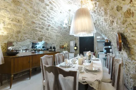 Antonia's House - Old Town Отели рядом с достопримечательностью «Крепость Фортецца»