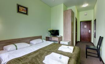 Tan Hotel