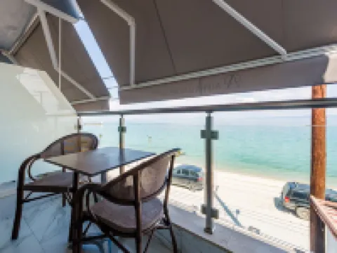 阿爾法豪華套房 帕利尼半島住宿飯店