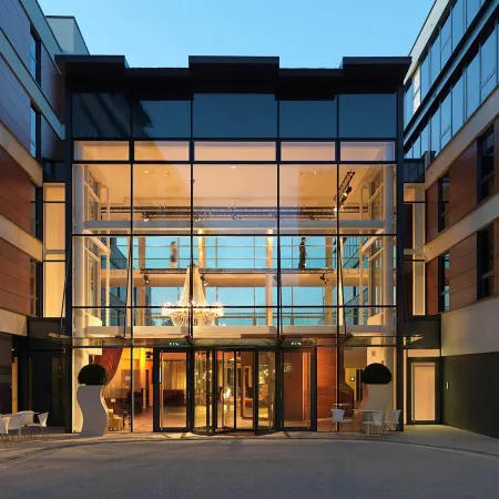 Harbour Hotel & Spa Guildford Отели рядом с достопримечательностью «Университет Суррей»