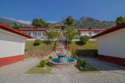 Kabilas Resort and Funpark Hotels in Darechok