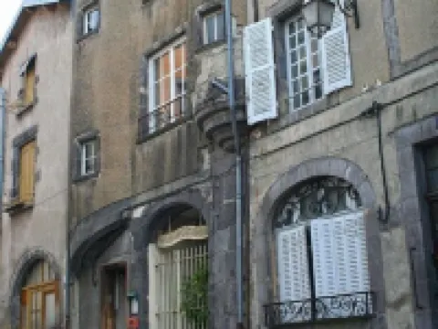 卡拉維勒酒店 里永酒店