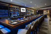 The Delaney Hotel - بار