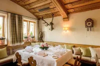 Bauer Hotel Und Restaurant - breakfast