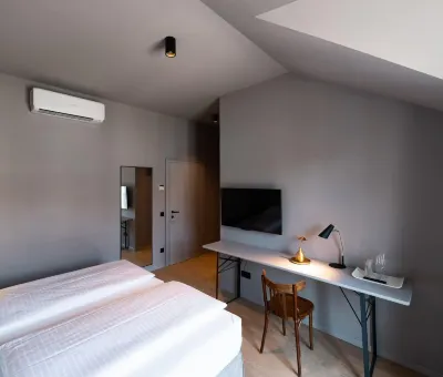 Luis Von Weyden Hotel a 