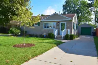 Remodeled Home 1 Mile From Notre Dame 1150