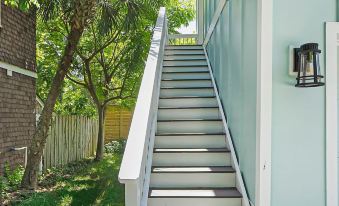 Downtown St Augustine Apt Smart TV Pack N Play