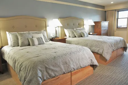 Silver Bay YMCA Inn and Conference Center Отели в г. Тикондерога