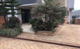Room in House - Private Room with Jacuzzi in Kigali
