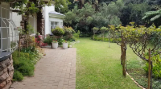 Ça Ira Guesthouse and Wellness Retreat