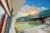 Simangande View & Resto By Helocus Hotels in Tomok