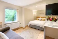 Pinetum Garden Cottages Hotels in 