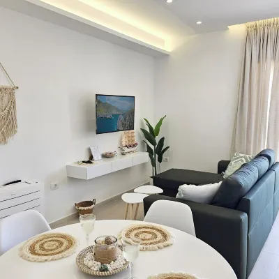 Ares Beachfront Luxury Rooms - Pensions