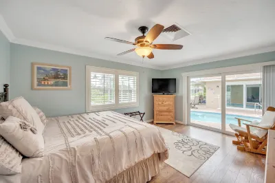 Sandcastles of Marco Island Waterfront Private Pool