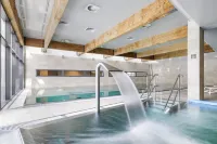 Marine Hotel by Zdrojowa - Hot Tub