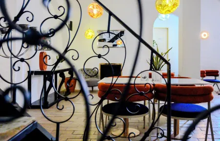 Bo Boutique Hotel & Hairshop