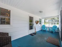 앵커스 어웨이 바이 탑세일 리얼티