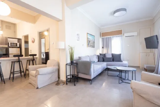 Kastella Waves Chic 2-Bedroom Getaway